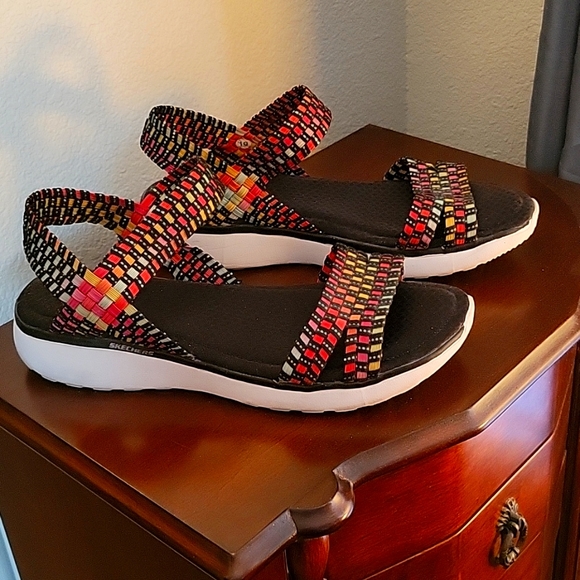 Skechers Sandels - Picture 1 of 4